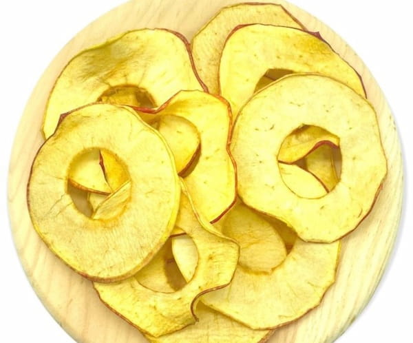 تصویر 1 از سیب خشک زعفرانی اصیل تلفیق طعم سیب و زعفران ایرانی